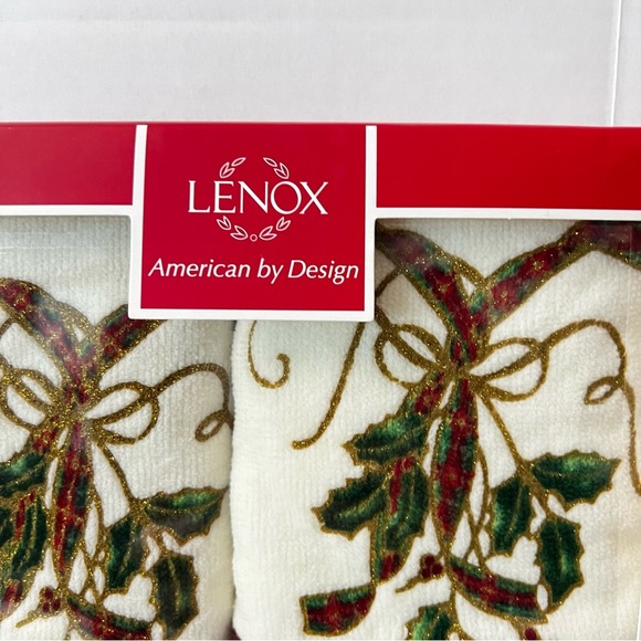 LENOX Holiday Finger Tip Towels Set of 2 Cream Green Burgundy - Picture 6 of 8